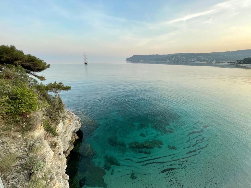 Una Finestra Sul Mare Home 1 Bergeggi Luaran gambar