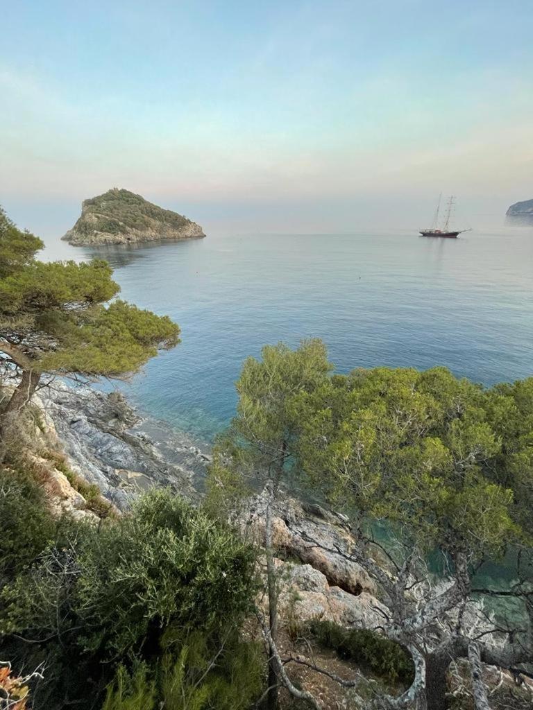 Una Finestra Sul Mare Home 1 Bergeggi Luaran gambar