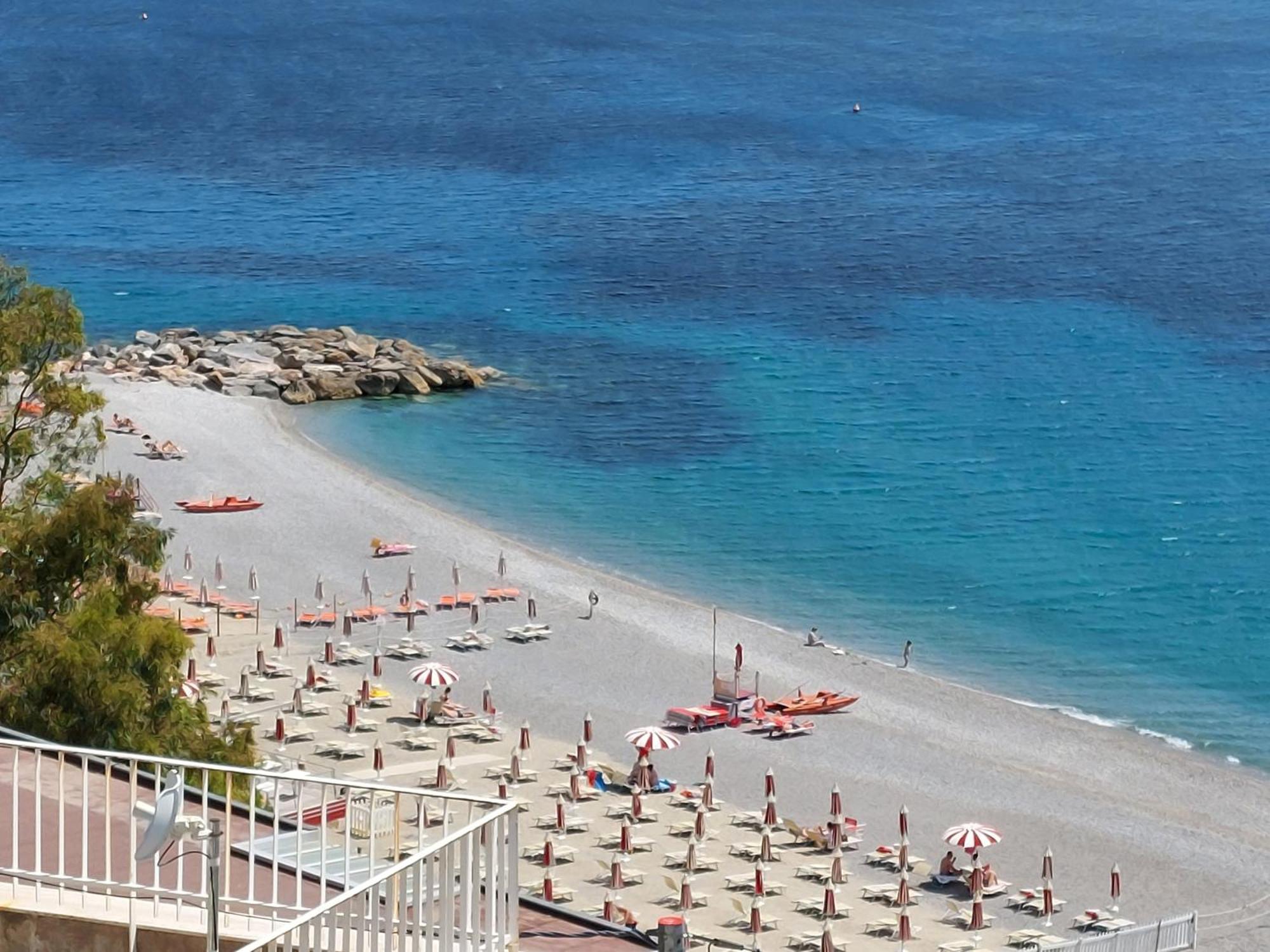Una Finestra Sul Mare Home 1 Bergeggi Luaran gambar